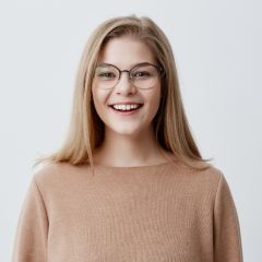 headshot pleasant looking young caucasian woman